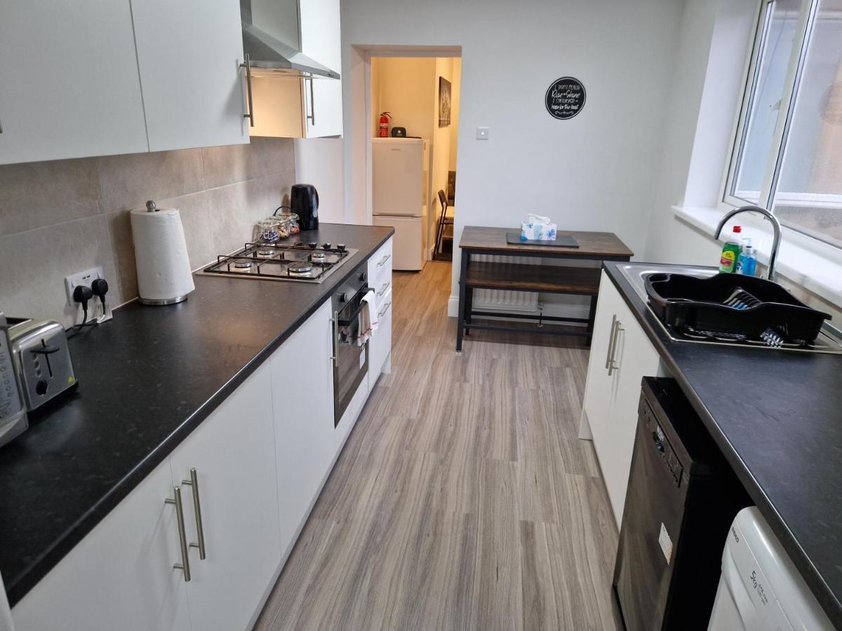 Birtley'S Diamond 3 Bed Apt, Sleeps 6 Guests Birtley  Exterior foto