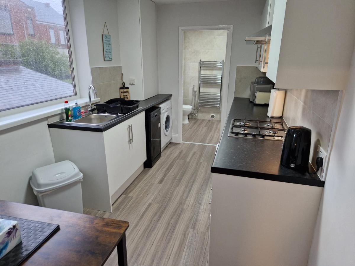 Birtley'S Diamond 3 Bed Apt, Sleeps 6 Guests Birtley  Exterior foto